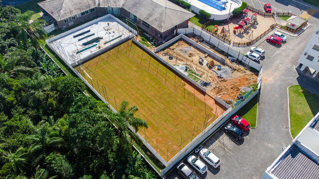 Constru&ccedil;&atilde;o Empreiteiro Alambrado Cerca Condom&iacute;nio Residencial Centro Esportivo Quadras Futsal Campo Futebol Beach Tennis Instala&ccedil;&atilde;o Arquitetura Engenharia Estrutura Obras Projeto Material Seguran&ccedil;a