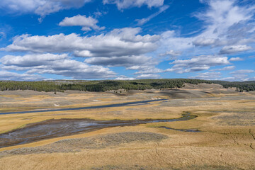 Fototapeta premium Hayden Valley Overlook at Yellowstone River. Yellowstone National Park, Wyoming. The Yellowstone River is a tributary of the Missouri River, approximately 671 miles (1,080 km) long. 