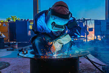 Welding of steels with Mig welding, flange nozzle welding