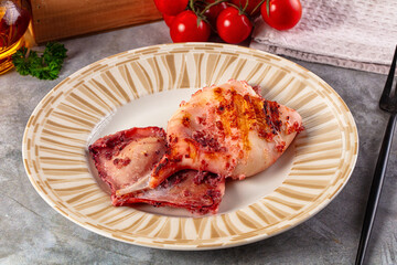 Tasty Grilled calamari for snack