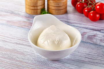 Italian Mozarella buffalo cheese ball