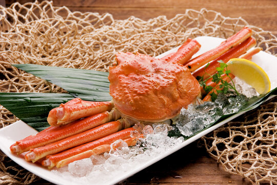 Boiled snowcrab(Queen crab)