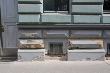Fototapeta premium Mur d'immeuble dont l'enduit s'effrite
