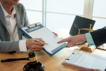 Legal advice concept: A lawyer or legal advisor is someone who listens and gives advice to business people.