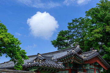 Fototapeta premium Landscape of Palace, Beautiful Palace is the Korea traditional Cultural Heritage. 