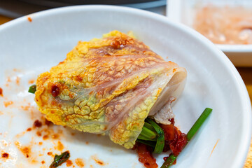 samhap cuisine wrapped with napa cabbage kimchi