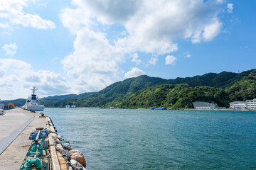 境港の岸壁から眺める島根半島