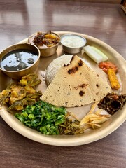 ネパール料理ダルバート