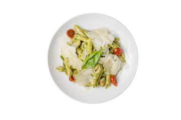 Penne Italienne au pistou sur fond blanc