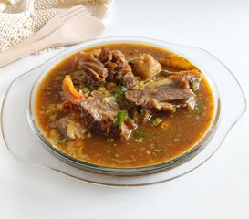 Sup Konro is a typical Indonesian beef rib soup dish originating from the Bugis and Makassar traditions. This soup is usually made with beef or beef ribs.