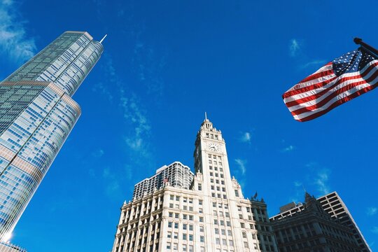 san Francisco town centre with USA flag flying
