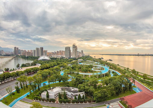 Aerial view of the Jiujiang Urban section of the Yangtze River National Cultural Park shows clear water, green banks and beautiful scenery.