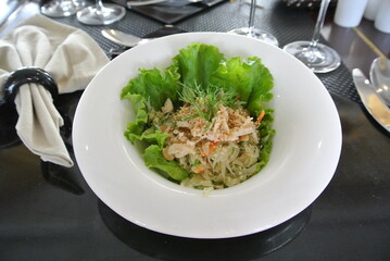 chicken and pomelo salad