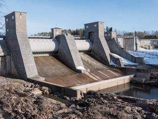 Hydropower plant dam