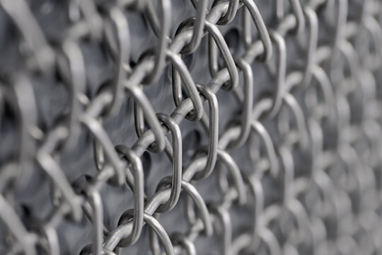 Flexible openwork mesh made of steel wire, fence or conveyor belt