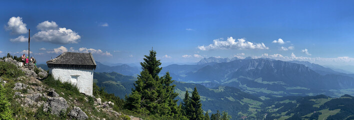 Am Gipfel des Spitzstein mit Kapelle, Alpen, Tirol, Bayern, Deutschland, Österreich