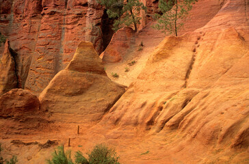 Les ocres de Roussillon, Parc naturel r&eacute;gional du Luberon, 84, Vaucluse, France