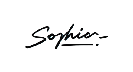 Elegant handwritten signature of the name Sophia in stylish script.