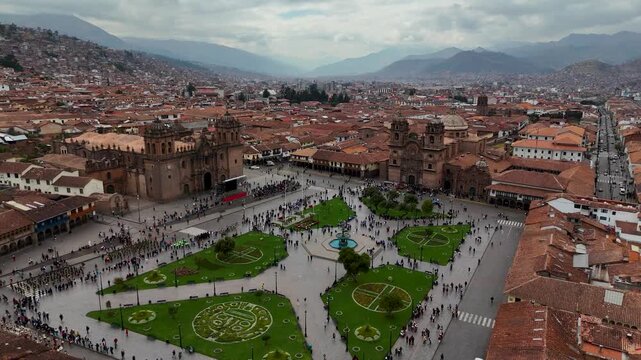 CUSCO ARMS SQUARE WITH WARACHICUY PARADE, PLAZA DE ARMAS DEL CUSCO