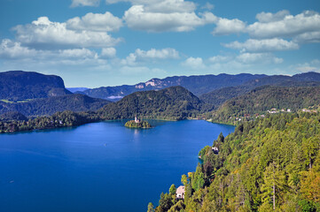 Naklejka premium Pilgrimage Church of the Assumption of Maria.Lake Bled landscape