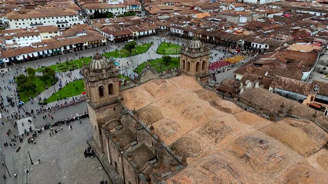 CUSCO ARMS SQUARE WITH WARACHICUY PARADE, PLAZA DE ARMAS DEL CUSCO
