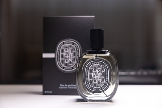 View of Diptyque orpheon Perfume