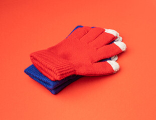 Winter Gloves, Touchscreen Wool Glove, Touch Screen Knitted Mittens, Warm Red Gloves on Red