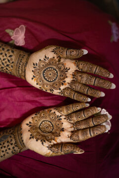 Traditional Indian Mehndi Design on Hands &ndash; Intricate Bridal Henna Art