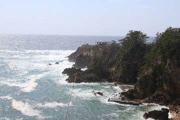 春の佐渡島。尖閣湾の風景。尖閣湾遊歩道より。