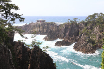 春の佐渡島。尖閣湾の風景。尖閣湾遊歩道より。