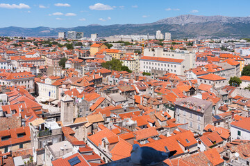Obraz premium Split Croatia cityscape red roofs and mountains