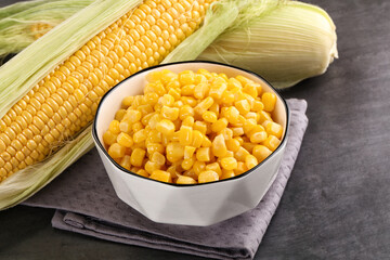 Canned sweet young corn grain
