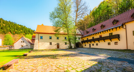 Medieval monastery Cerveny Klastor near Peak Tri Koruny or Trzy Korony in Pieniny National park in Slovakia and Poland © Zedspider