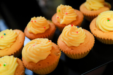 cupcakes with cream