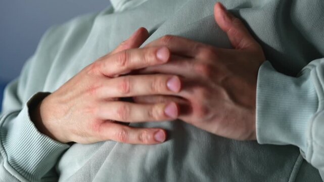 Chest pain due to heart failure in a guy.
Panic attack and severe chest pain in an adult man.