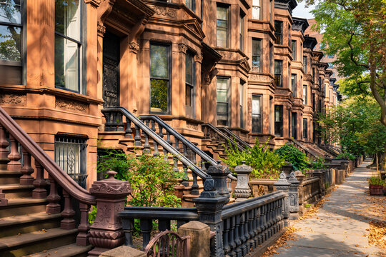 Row of brownstone townhouses in Park Slope Historic District, Brooklyn. Classic residential architecture in New York City, USA