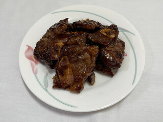 Korean Braised Beef Short Ribs (Galbijjim) 한국의 명절 음식 갈비찜