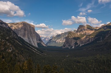 Fototapeta premium Scenic rocky mountain terrain