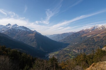 Fototapeta premium Scenic Mountainous Terrain with Stunning Views