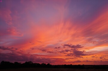 Fototapeta premium Colorful and dramatic clouds at dusk