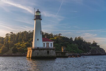 The lighthouse at Bandon is located along the Coquille River in the state of Oregon.