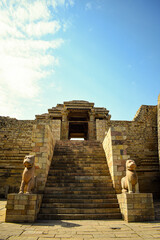 Garhi Padavali, Madhya pradesGarhi Padavali is one of the most interesting archaeological sites of Madhya Pradesh. 