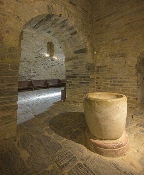 Baptismal font in the north aisle, Prieur&eacute; de Serrabone, Boule-d'Amont, D&eacute;partement Pyr&eacute;n&eacute;es-Oriental, France