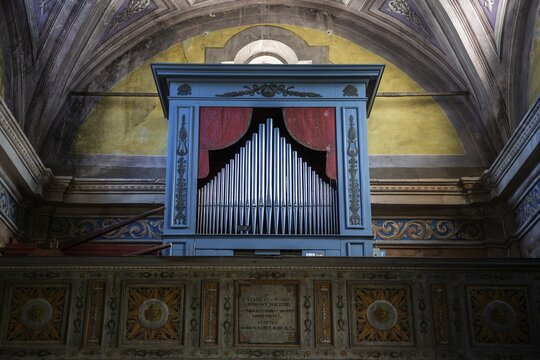 Organ of the parish church of Sant'Anna, 1747-1753, interior view, mountain village of Rasa, Centovalli, Canton Ticino, Switzerland