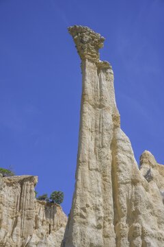 Sandstone rock Les Orgues Ille-sur-T&ecirc;t, Centre Ville Nord-Ouest, D&eacute;partement Pyr&eacute;n&eacute;es-Oriental, France
