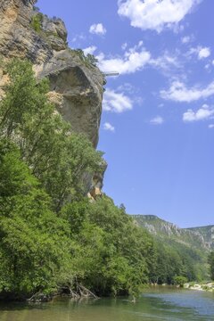 Bungee jumping platform over the river Tarn, Massegros Causses Gorges, Les Baumes Hautes, D&eacute;partement Loz&egrave;re, France