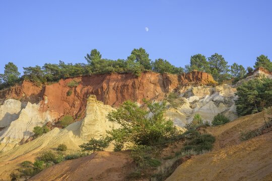 Ochre rock Colorado de Rustrel, Rustrel, D&eacute;partement Vaucluse, France