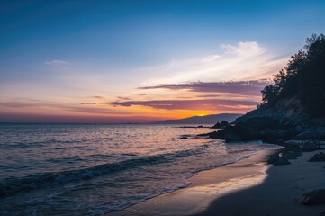 Obraz premium Evening by the ocean shore with stunning views. A peaceful summer night perfect for camping in a protected area.