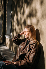 A girl in a leather jacket 7095.
