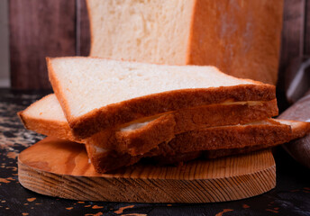 Wheat toast bread sliced ​​thinly. Fresh baked goods